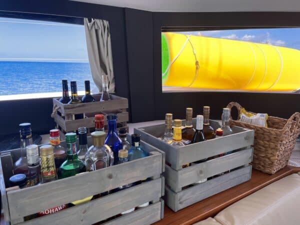 wine and meals are included in the virgin islands crewed yacht charters