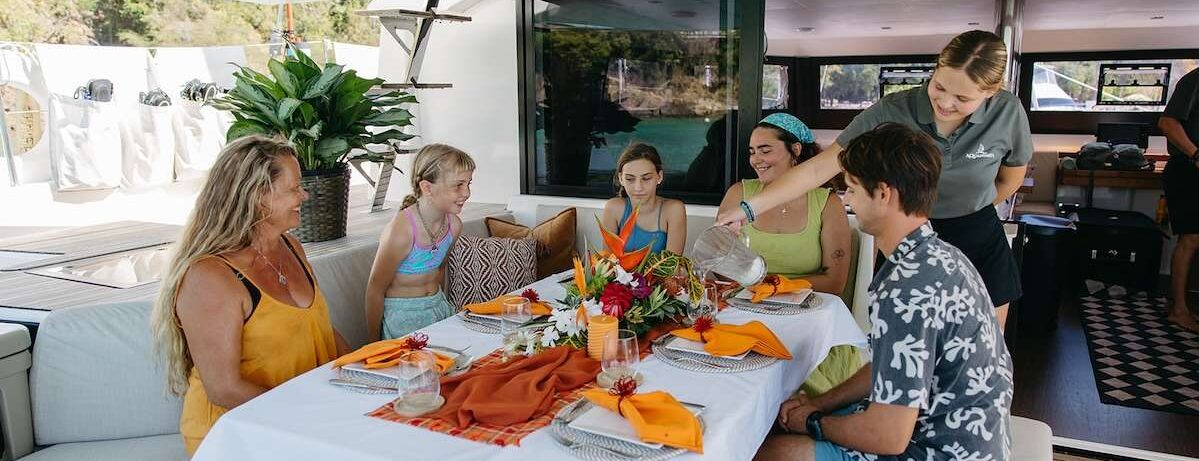 charter boat aquanimity, dining in the Caribbean